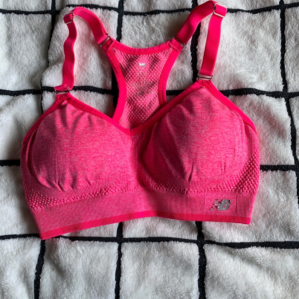 NEW BALANCE SPORTS BRA